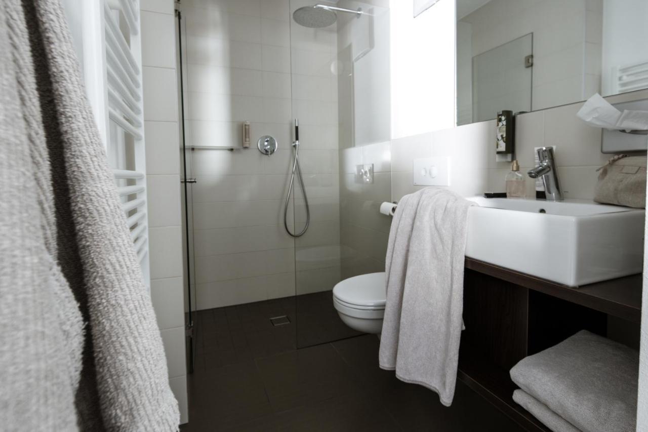 Hotel Weisses Kreuz Burgusio Chambre photo