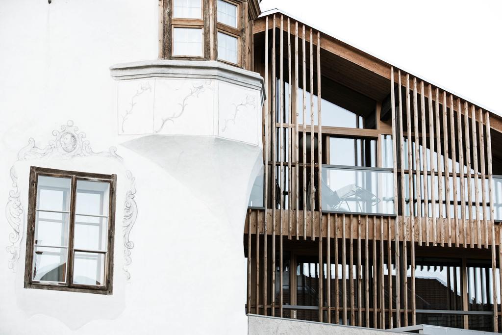 Hotel Weisses Kreuz Burgusio Extérieur photo