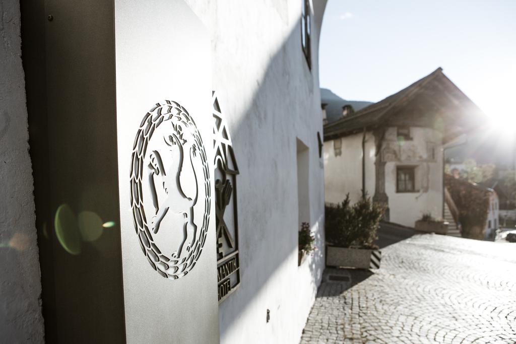 Hotel Weisses Kreuz Burgusio Extérieur photo
